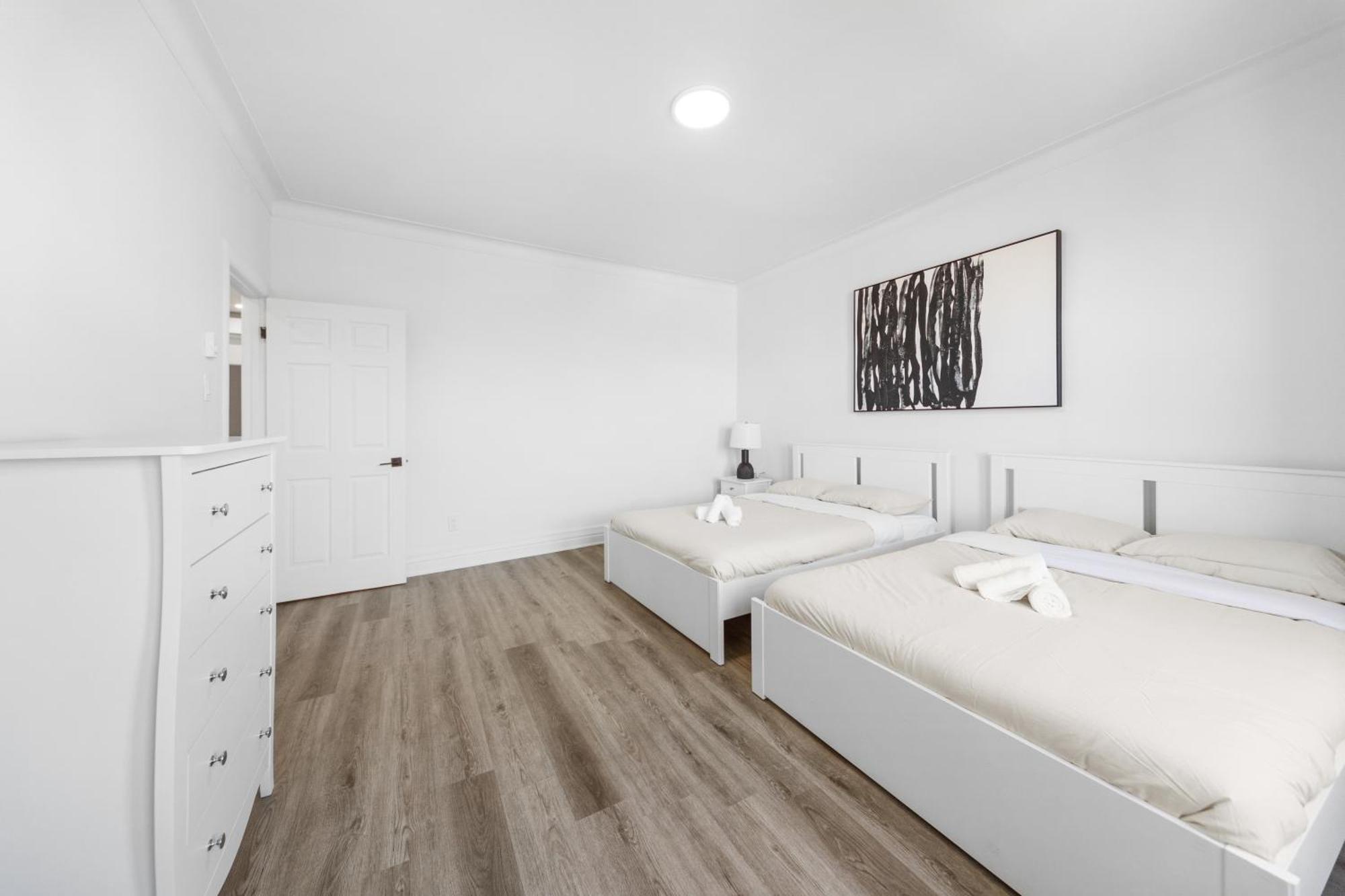 Modern And Cozy 4 Bedrooms Sleep 12 Montréal Exterior foto